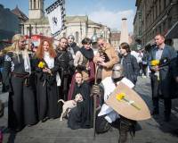 Friends Throughout the Centuries [ 1.22 Mb ]