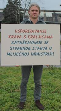 Prosvjed ispred farme Belja Mitrovac [ 434.49 Kb ]