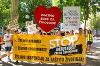 Odr�an prosvjed protiv okrutnosti prema �ivotinjama [ 264.71 Kb ]