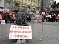 Loudly for the ban - anti-fur protest (4)