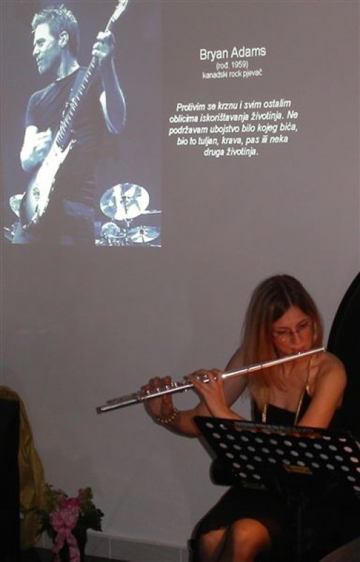 Ana Kralj flauta