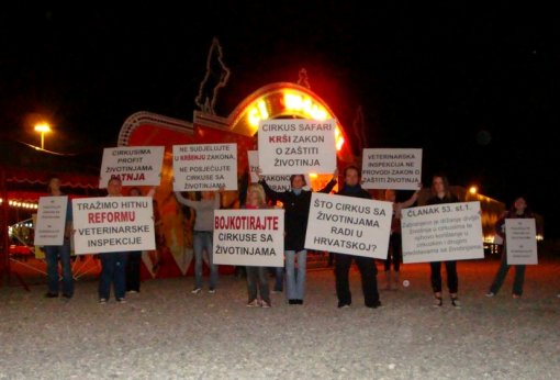Prosvjed protiv cirkusa Safari [ 288.14 Kb ]