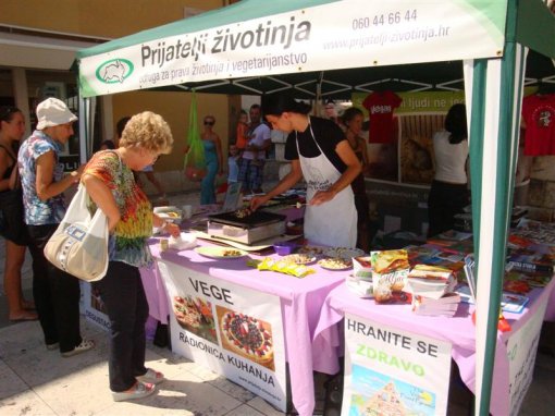 Zadar - Tourists are vegetarians too3 [ 98.55 Kb ]