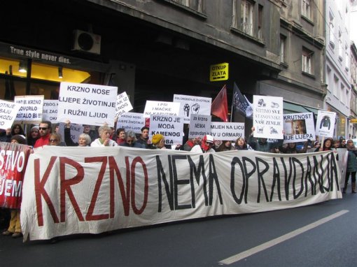 Prosvjed protiv krzna Zagreb 2012. p [ 106.67 Kb ]